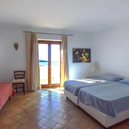 2 Bedroom Beautiful In Semesterbostad