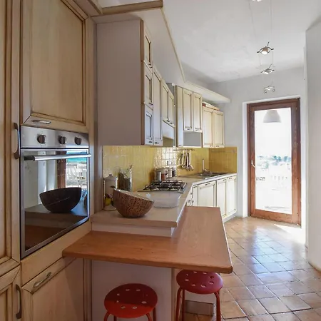 2 Bedroom Beautiful In Diamante