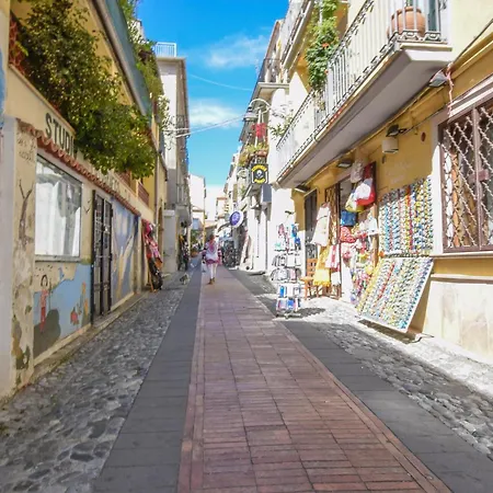 Holiday home 2 Bedroom Beautiful In