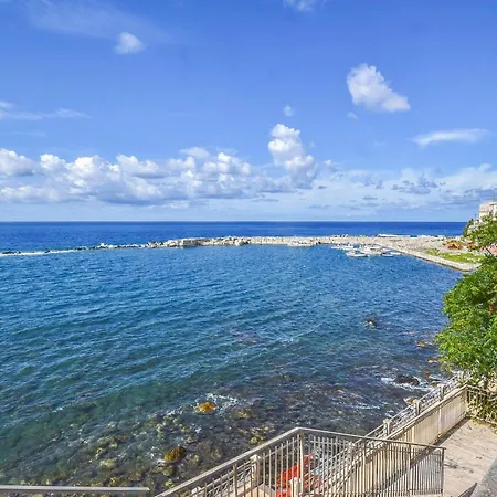 2 Bedroom Beautiful In Diamante